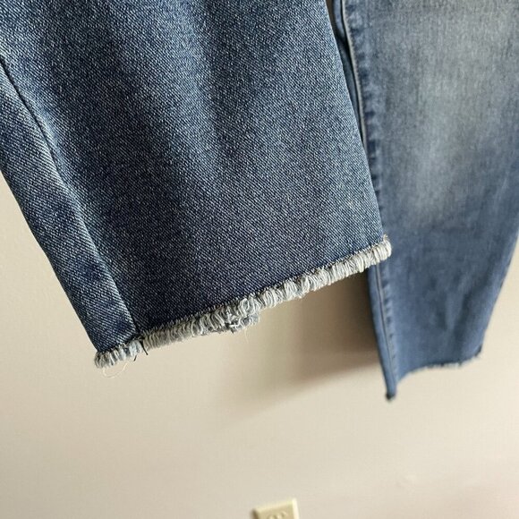 Lee Wmn 22M Pacific Blue MedWash High Rise Regular Fit Buton Fly Skinny Jean NWT - Picture 3 of 14